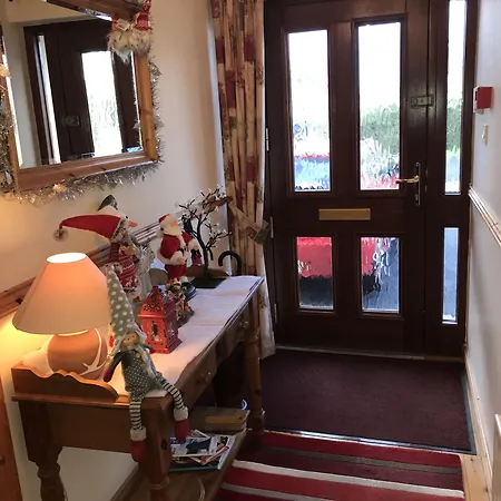 מלון Avoca House Castlegar