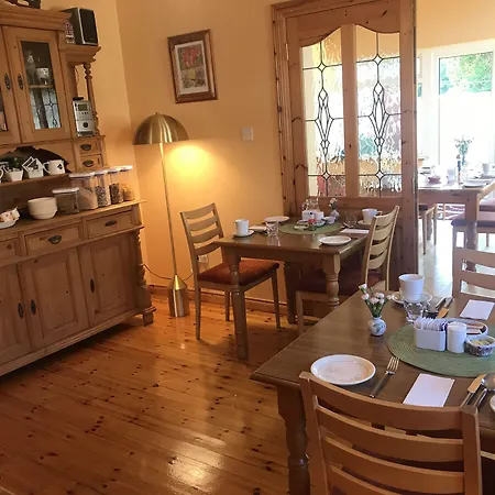 Hotell Avoca House 3*