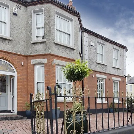 מלון Avoca House Castlegar