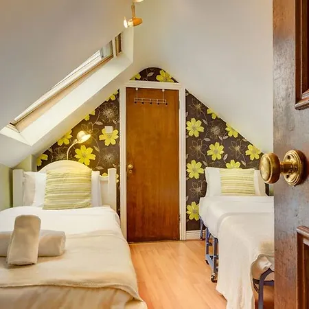 Avoca House 3* Castlegar