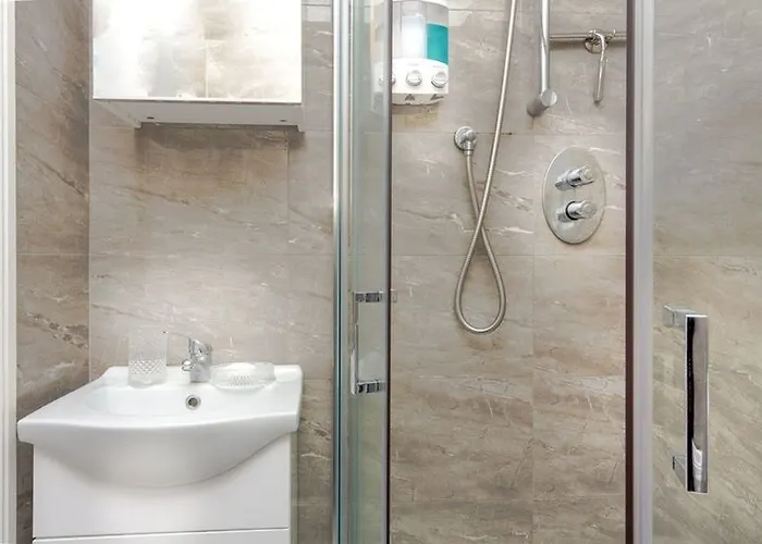 ホテル Avoca House