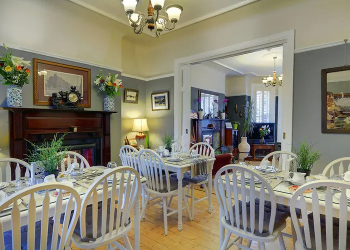 Avoca House 3*
